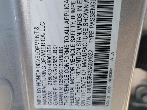 Certified 2025 Acura TLX w/ Technology Package image 38