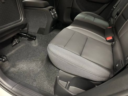 Certified 2024 Volvo XC40 Recharge Core w/ Protection Package Premier image 18