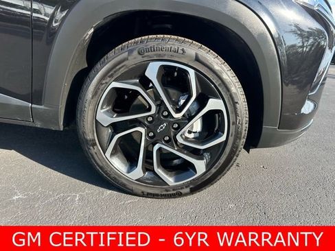 Used 2025 Chevrolet Trax RS w/ Sunroof Package image 8