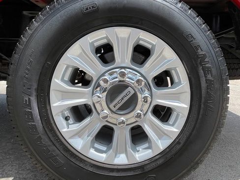 Used 2021 Ford F250 XLT AWD/4WD image 11