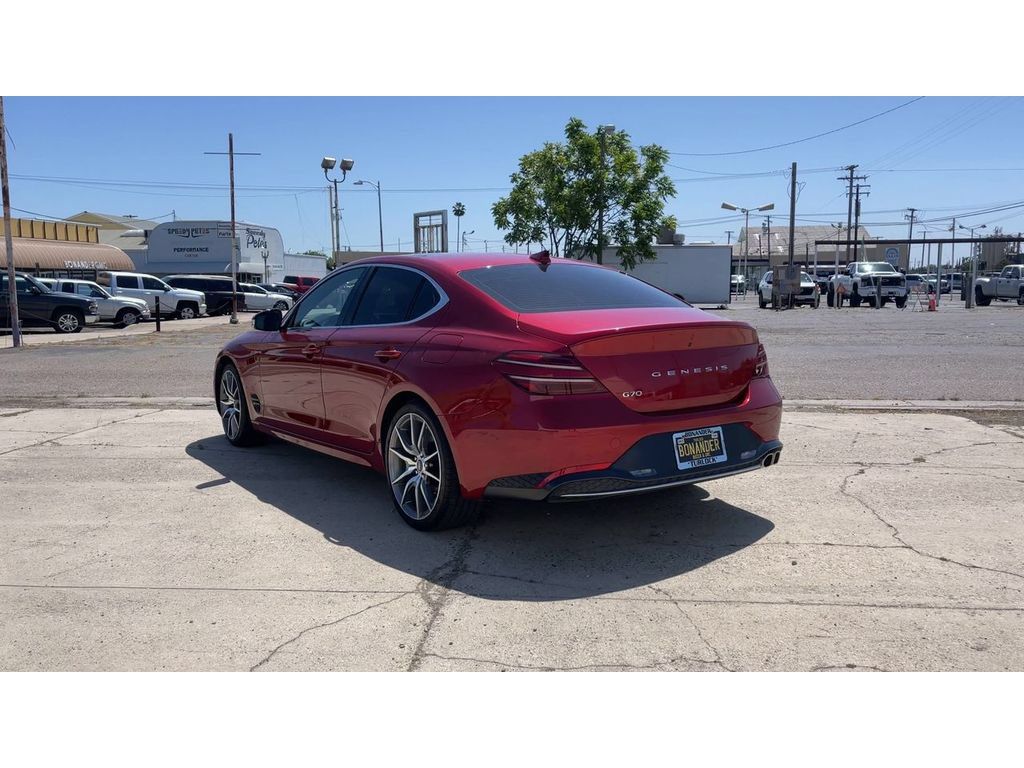 Used 2022 Genesis G70 2.0T w/ Prestige Package RWD image 9