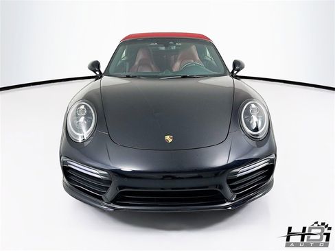 Used 2019 Porsche 911 Turbo image 3