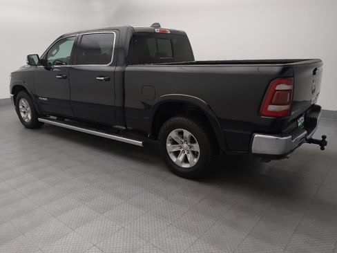 Used 2019 RAM 1500 Laramie AWD/4WD image 3
