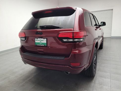 Used 2021 Jeep Grand Cherokee Laredo X RWD image 7