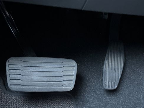 Used 2025 Chevrolet Silverado 1500 High Country w/ Technology Package image 44