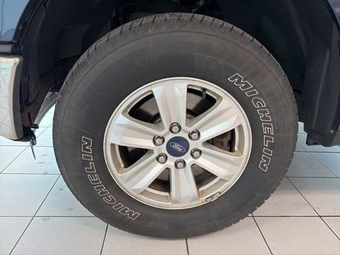 Used 2015 Ford F150 XLT w/ FX4 Off-Road Package AWD/4WD image 11