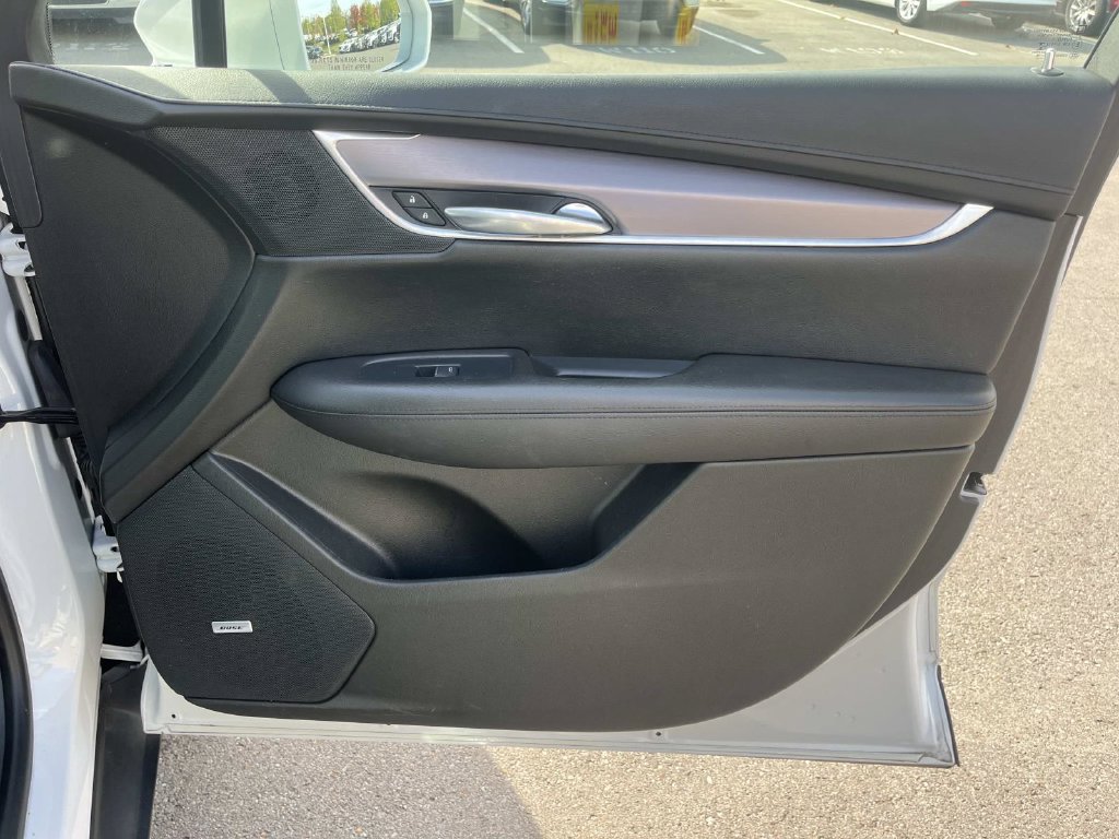 Used 2017 Cadillac XT5 Luxury w/ Driver Awareness Package FWD image 25