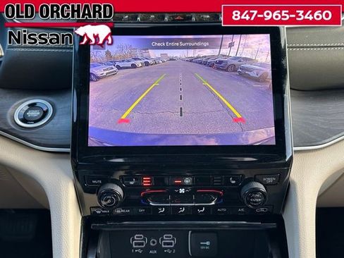 Used 2023 Jeep Grand Cherokee L Limited image 16