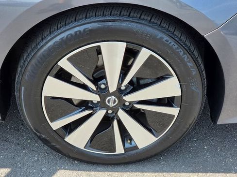 Used 2019 Nissan Altima 2.5 SL FWD image 9