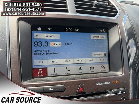 Used 2018 Ford Explorer Limited AWD/4WD image 19