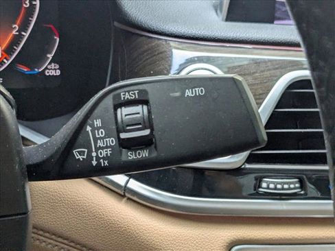 Used 2024 BMW 430i Convertible RWD image 7