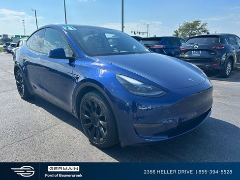Used 2021 Tesla Model Y Long Range AWD/4WD image 2