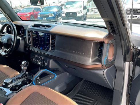 Used 2022 Ford Bronco Outer Banks AWD/4WD image 23