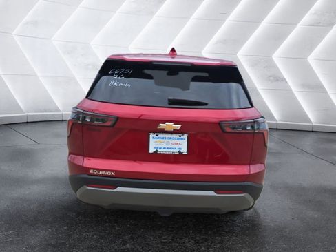 Used 2026 Chevrolet Equinox LT image 6