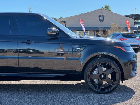 Used 2020 Land Rover Range Rover Sport HSE image 14