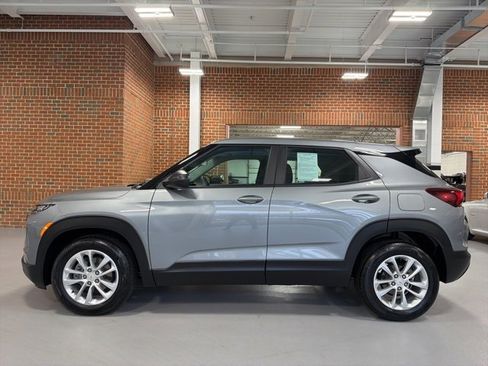 Used 2024 Chevrolet TrailBlazer LS image 4
