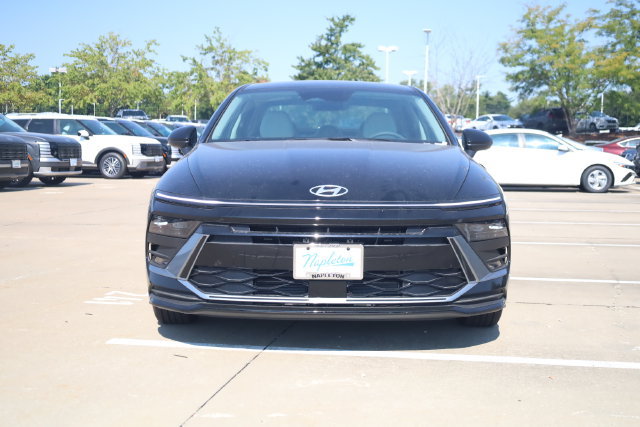New 2026 Hyundai Sonata Blue FWD image 4