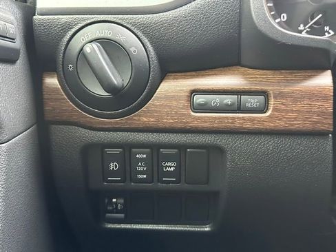 Used 2019 Nissan Titan Platinum Reserve w/ Platinum Utility Package image 19