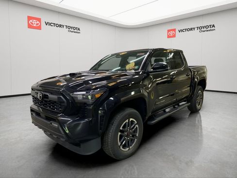 New 2025 Toyota Tacoma TRD Sport image 1