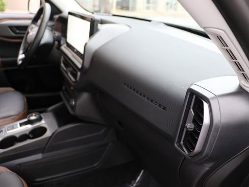 Used 2025 Ford Bronco Sport Outer Banks w/ Outer Banks Tech Package+ AWD/4WD image 11