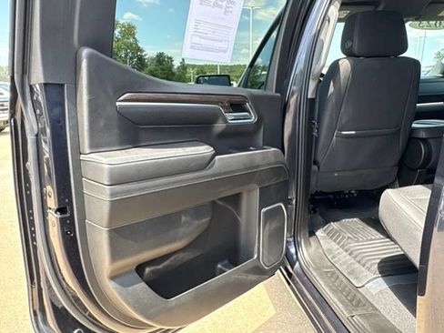 Used 2023 Chevrolet Silverado 1500 LT AWD/4WD image 34