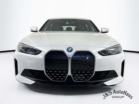 Used 2023 BMW i4 eDrive35 RWD image 2