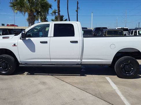 New 2026 RAM 2500 Tradesman AWD/4WD image 5