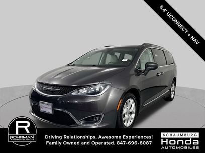 Used 2017 Chrysler Pacifica Touring-L Plus w/ Tire & Wheel Group