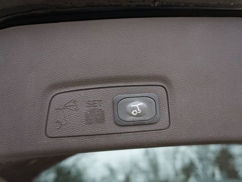 Used 2019 Lincoln MKC Reserve image 5