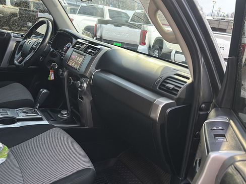 Certified 2017 Toyota 4Runner SR5 image 15