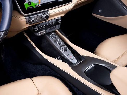 Certified 2019 Ferrari Portofino image 33