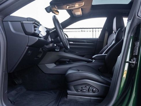 New 2025 Porsche Macan Electric image 74