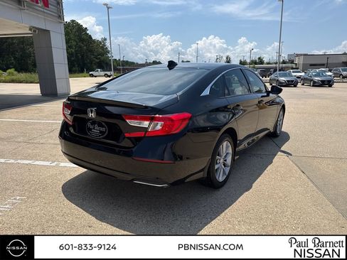 Used 2021 Honda Accord LX image 4