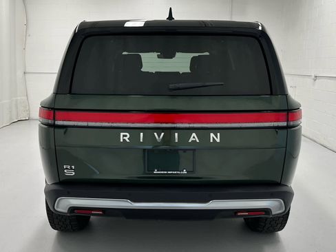 Used 2024 Rivian R1S Adventure AWD/4WD image 7