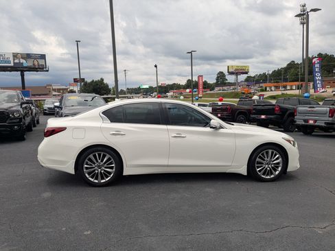 Used 2021 INFINITI Q50 Luxe w/ Cargo Package RWD image 4