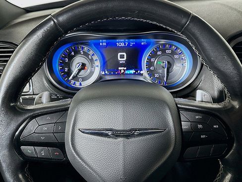 Used 2022 Chrysler 300 S image 12