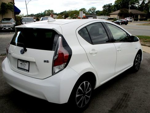Used 2015 Toyota Prius C Two image 7
