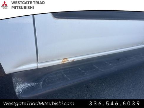 Used 2004 Chevrolet Suburban LS w/ Preferred Equipment Group image 12