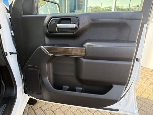 Used 2020 Chevrolet Silverado 1500 LT w/ All-Star Edition AWD/4WD image 30