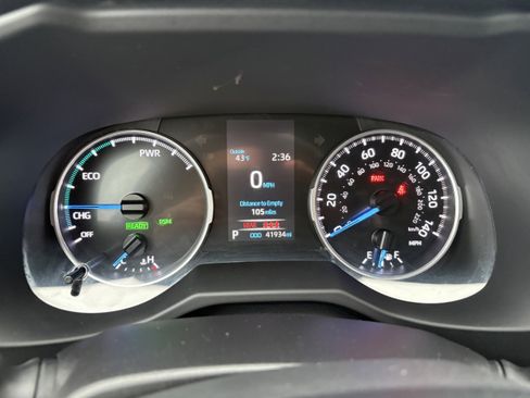 Used 2021 Toyota RAV4 XLE image 4