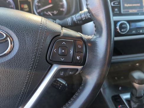 Used 2019 Toyota Highlander Limited image 22