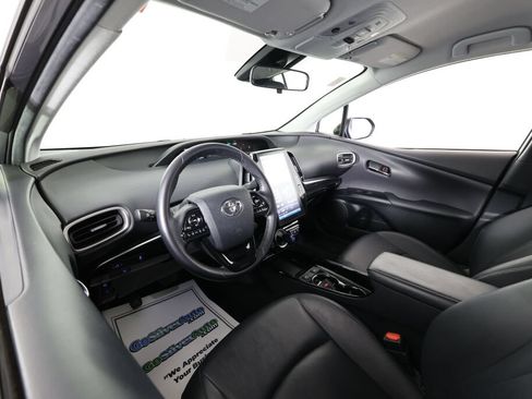 Used 2021 Toyota Prius Prime XLE w/ Carpet Mat Package (TMS) FWD image 10