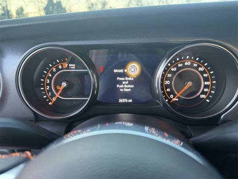 Used 2023 Jeep Gladiator Mojave w/ Cold Weather Group image 17