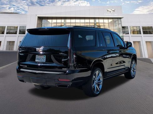 Used 2026 Cadillac Escalade ESV Sport w/ Touring Package AWD/4WD image 5