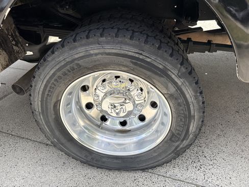 Used 2021 RAM 5500 Tradesman w/ Chrome Appearance Group AWD/4WD image 22