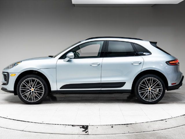 Certified 2026 Porsche Macan AWD/4WD image 2