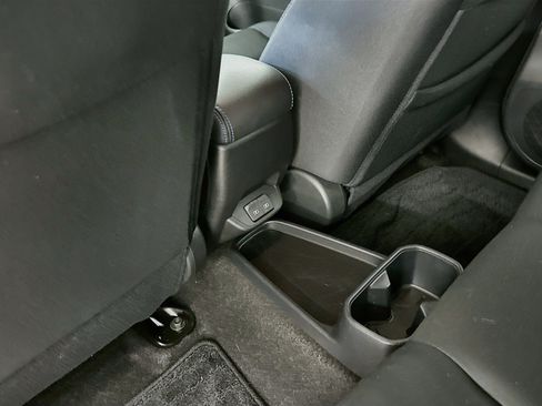 Used 2025 Nissan Leaf S FWD image 27