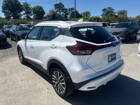 Used 2024 Nissan Kicks SV FWD image 8