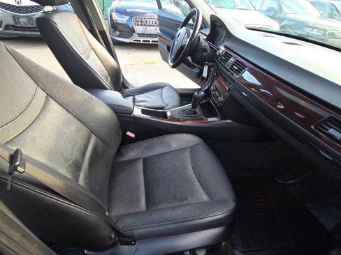 Used 2011 BMW 328i xDrive Sedan AWD/4WD image 45