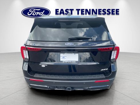 Used 2025 Ford Explorer ST-Line w/ ST-Line Street Pack AWD/4WD image 4